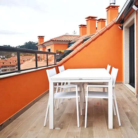 Desconectaengalicia Atico Miraflores Con Piscina En Саншеншо