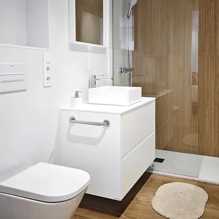 Desconectaengalicia Atico Miraflores Con Piscina En * Саншеншо