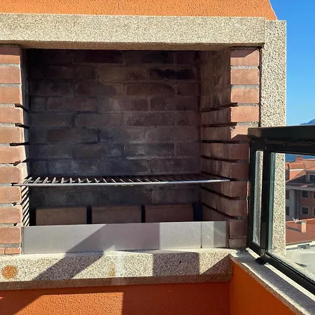 Desconectaengalicia Atico Miraflores Con Piscina En Саншеншо